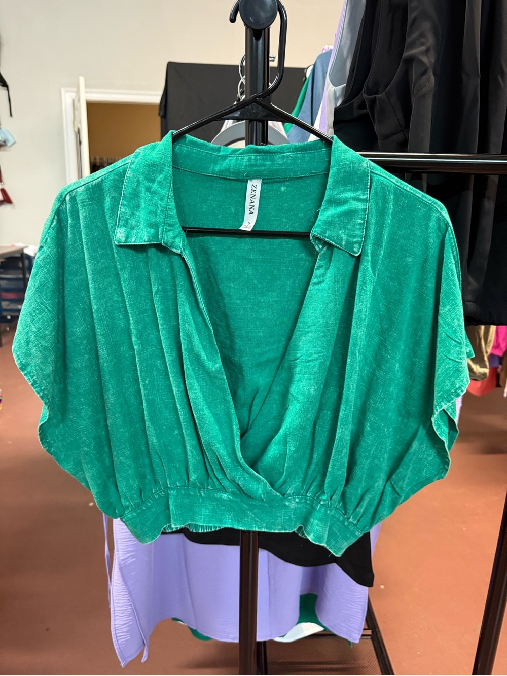 Zenana Outfitters Kelly Green cross over Crop Blouse